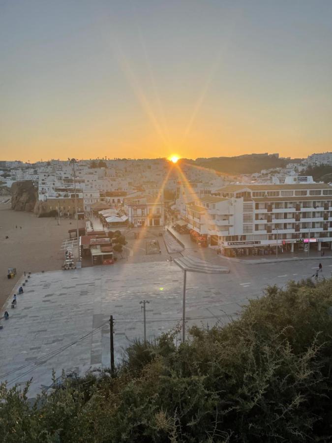 Superbe Appartement, Parking,300 M De La Албуфейра